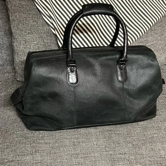 Unisex Savile Row Company London leather weekender style travel bag. - Picture 1 of 4